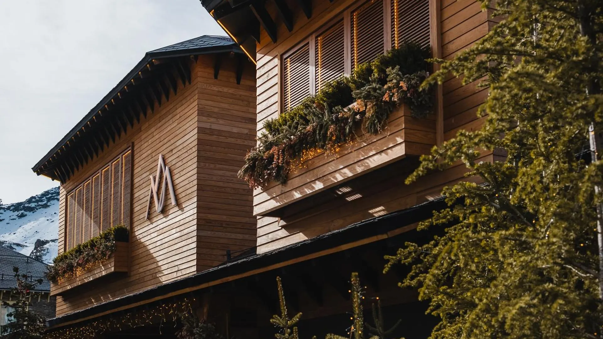 The Mountains Hotel Sierra Nevada